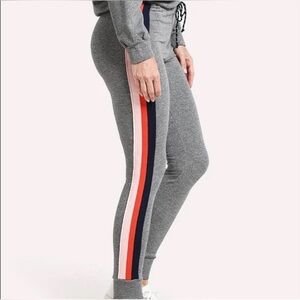 ✨🏃‍♀️ SUNDRY Gray Stripe Jogger Sweatpants Side Stripe Sz 1 🏃‍♀️✨